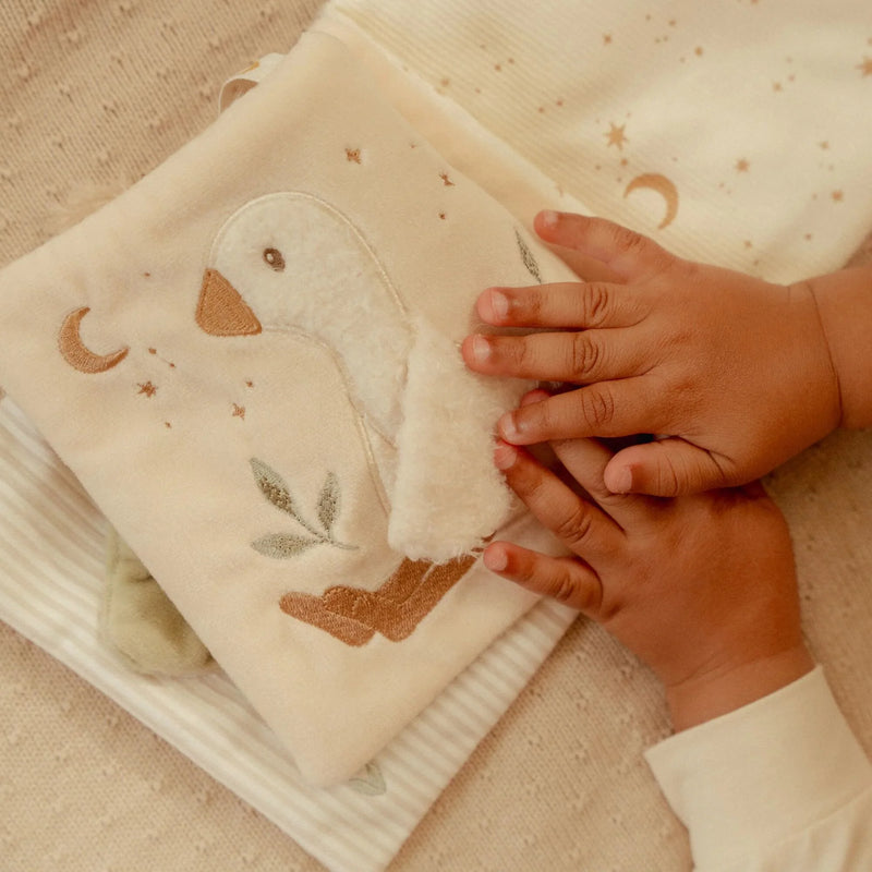 Libro Morbido Beige Coniglietto Multi Attività con Gancio Passeggino Newborn Baby Bunny - Activity Booklet Beige Newborn Naturals Baby Bunny