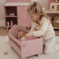 Lettino per Bambole in Legno Rosa - Wooden Doll Bed Pink Essentials