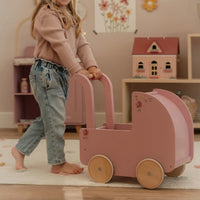 Carrozzina per Bambole in Legno Rosa - Wooden Doll Pram Pink Essentials