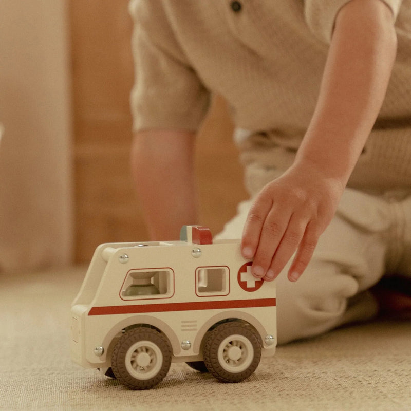 Ambulanza in Legno - Wooden Ambulance White Essentials (LD2527)