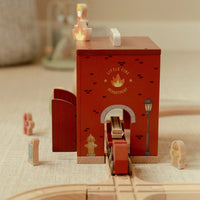 Caserma dei Pompieri in Legno - Wooden Fire Station Red Essentials (LD2538)