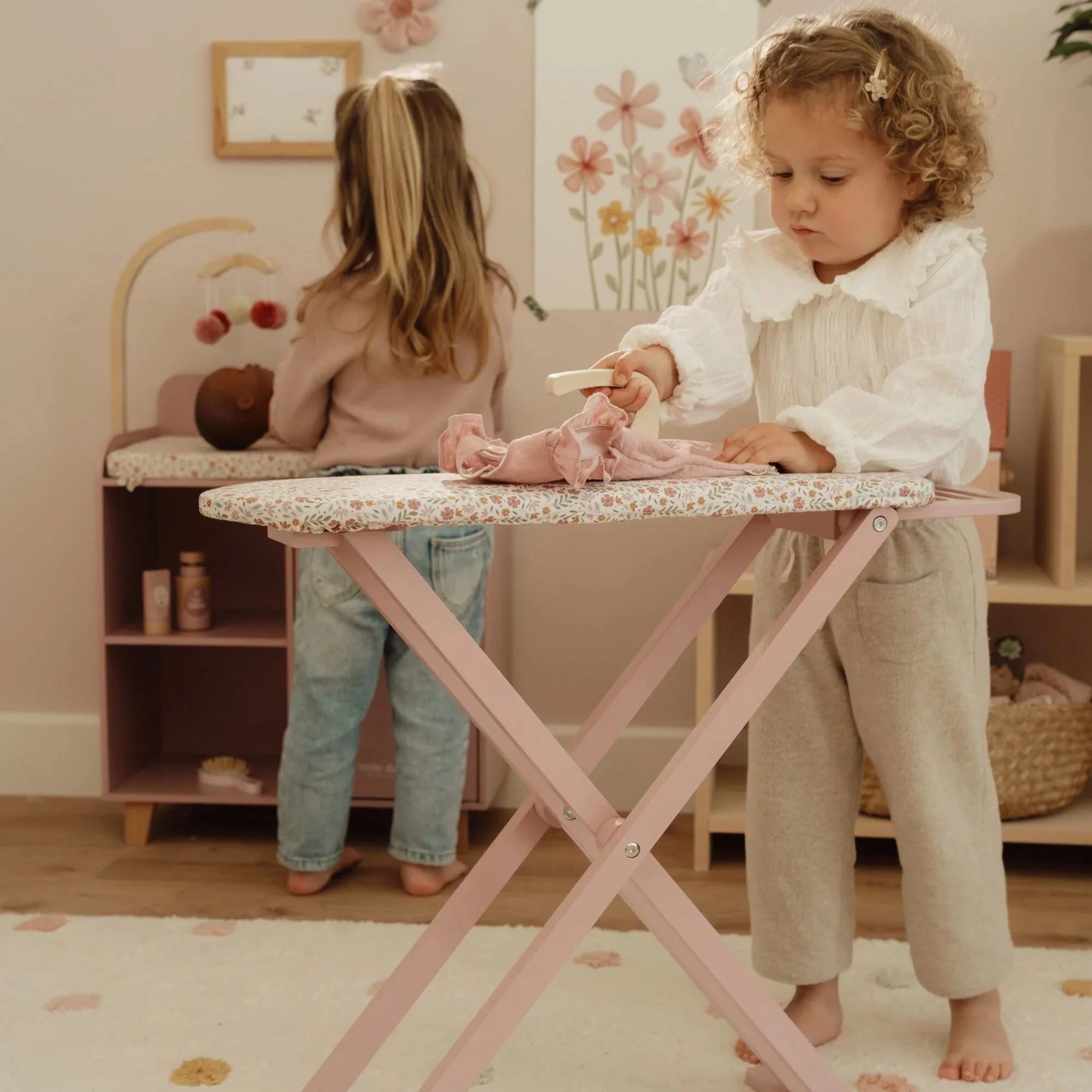 Asse da Stiro in Legno con Ferro da Stiro Rosa - Wooden Ironing Board with Iron Pink (LD2523)