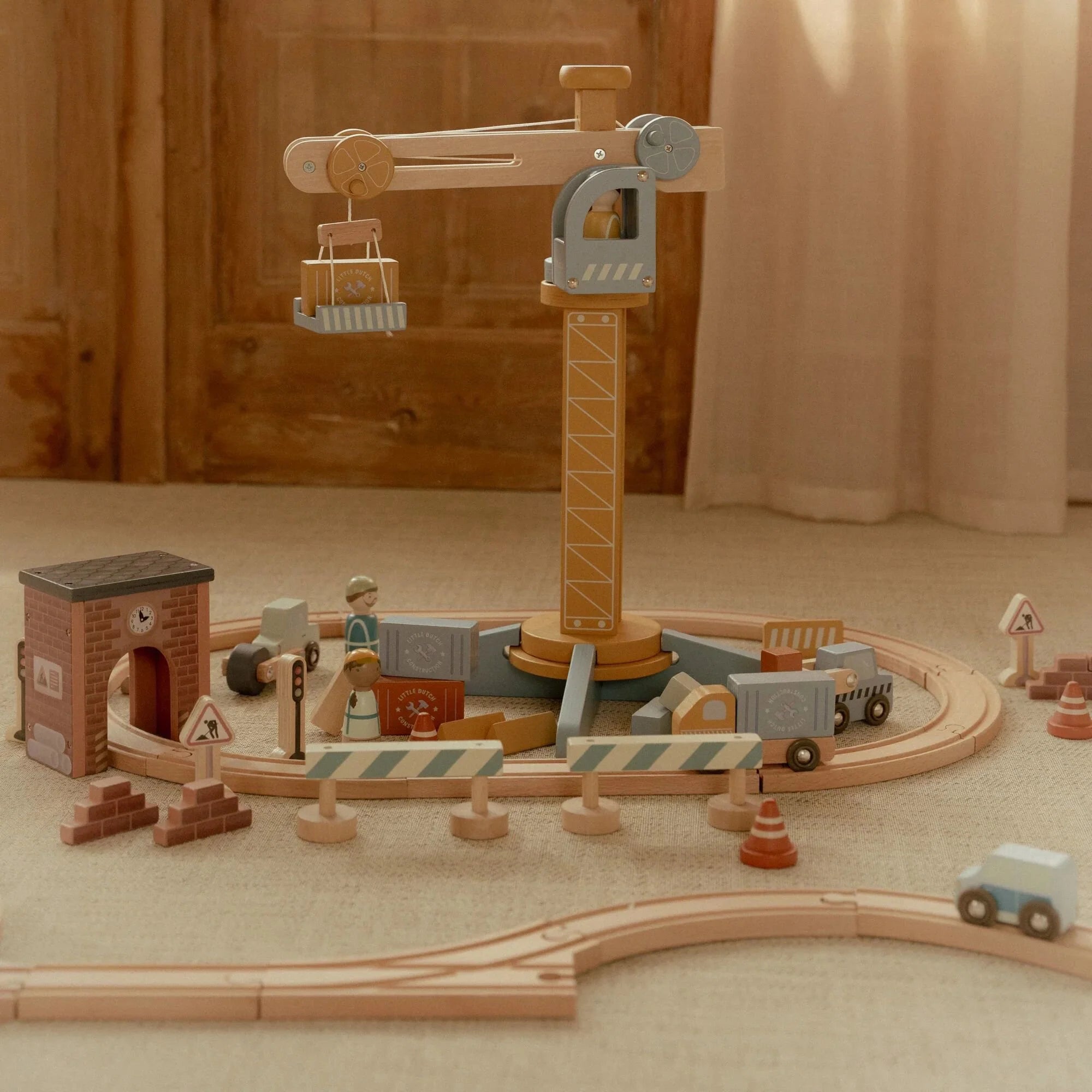 Gru in Legno - Wooden Crane Set Multicolored Train Track