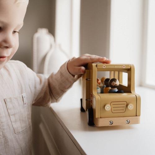 Scuola Bus con Personaggi - School Bus with Figures