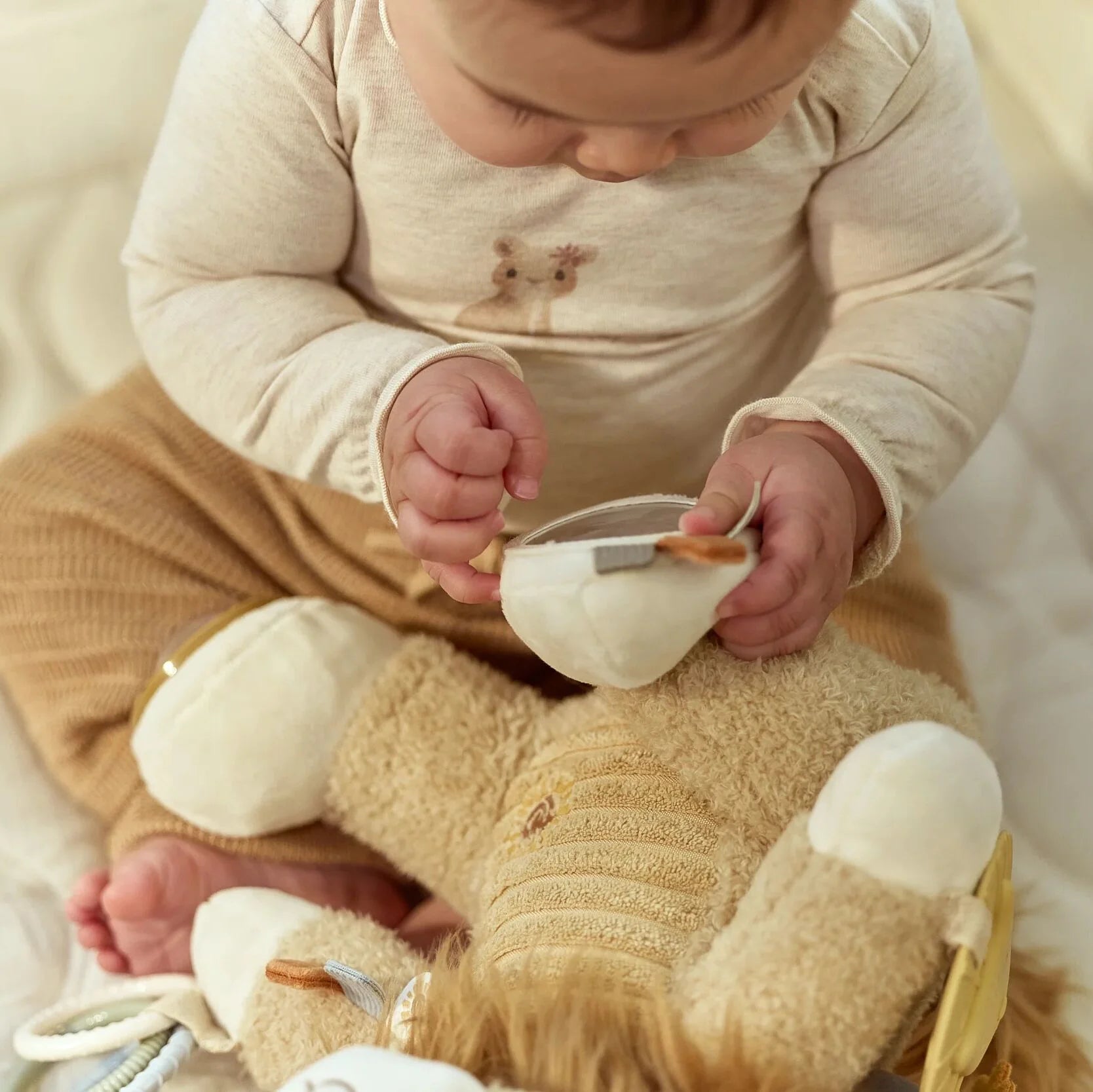 Little Dutch | Peluche Leone Multi Attività Giallo 25 cm Safari Friends | LD8321