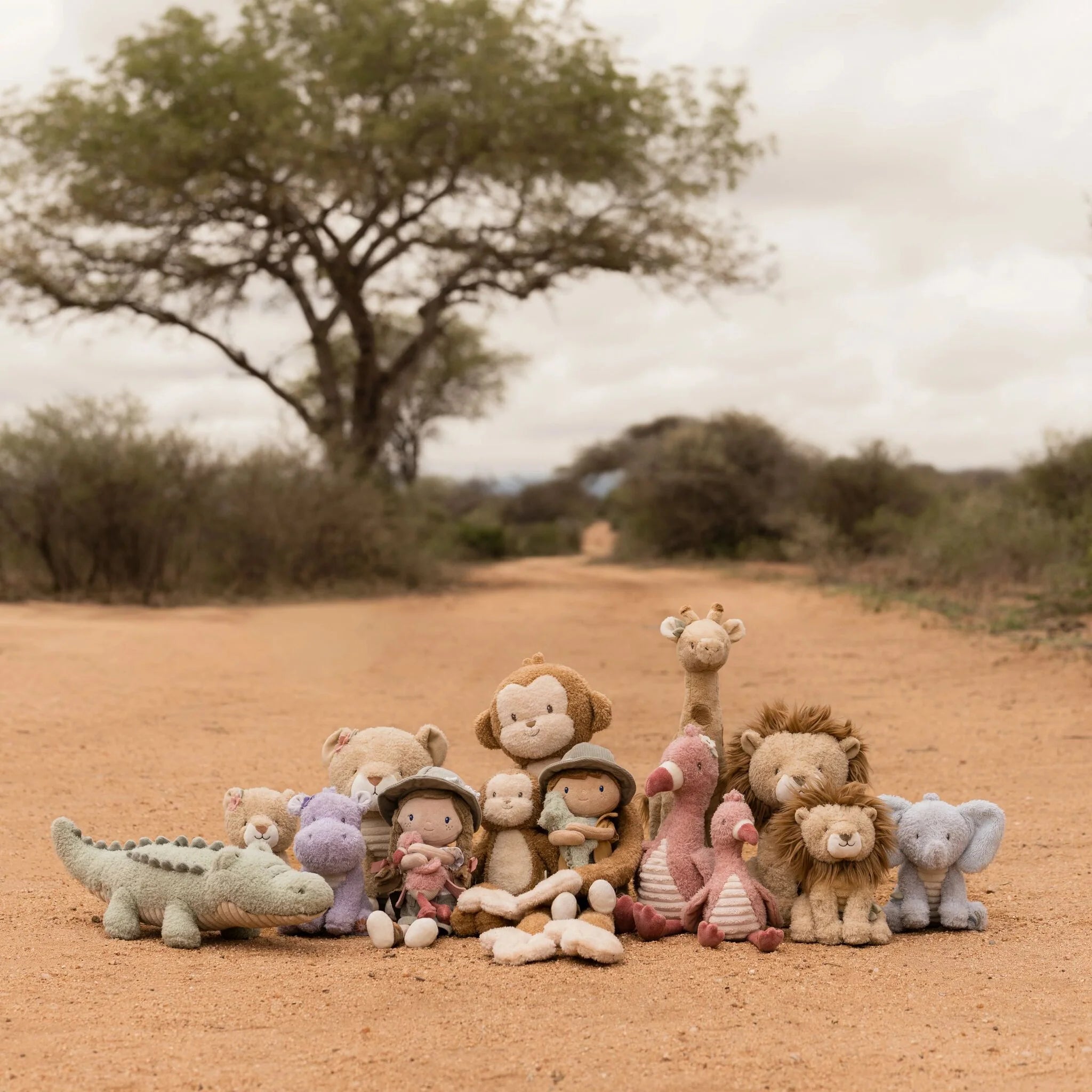 Little Dutch | Bambola Morbida Ranger Jim 35 cm Safari Friends | LD4686