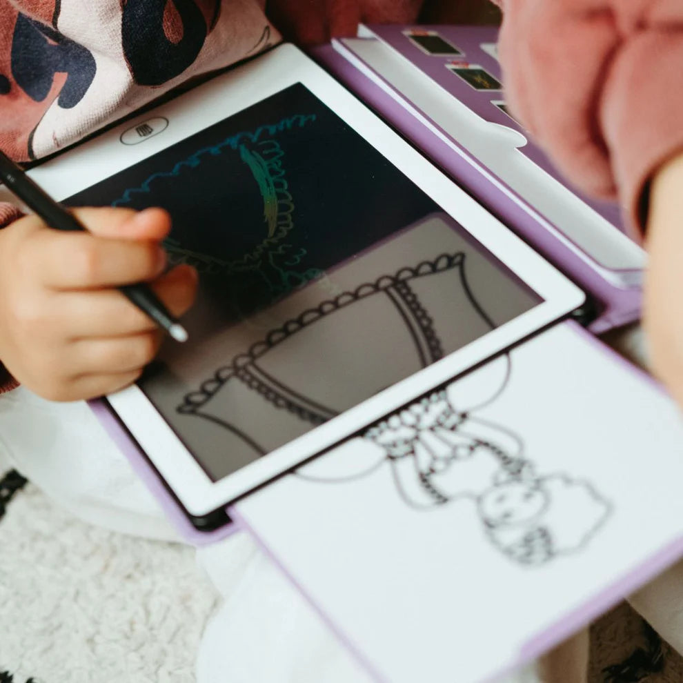 Tavoletta da Disegno Kidydraw Mini Principesse Intorno al Mondo Lavagna Lcd - Kidydraw-Mini Drawing Tablet Princess Around The World (KIDYDRAWMINI-OUT) (Copia)